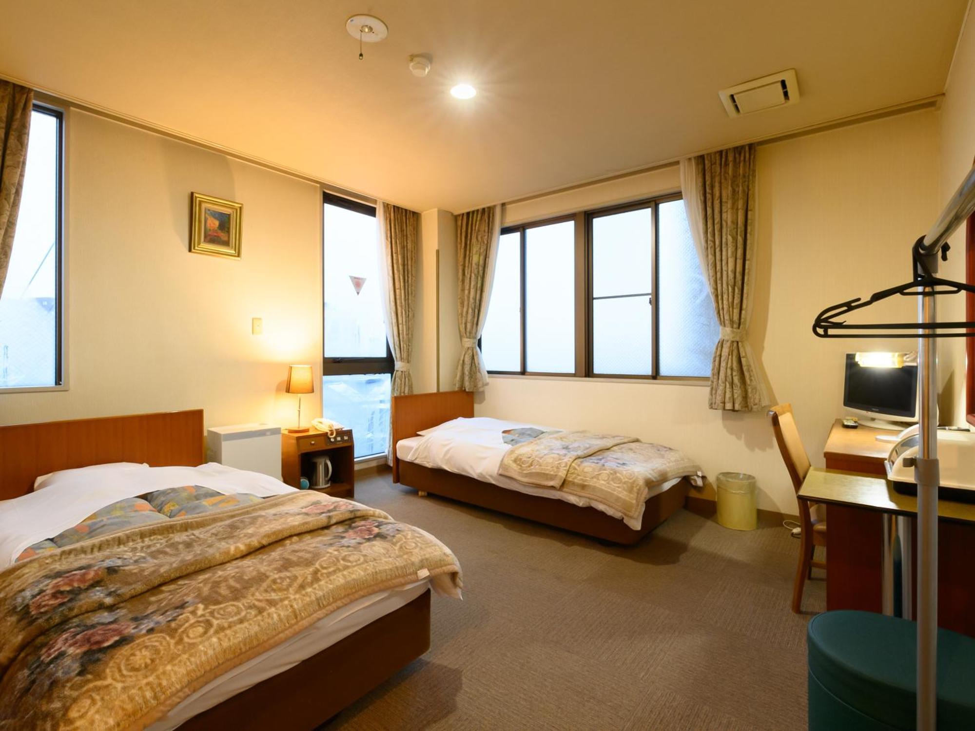 Tabist Business Ryokan Hotel Yukimiso Тояма Экстерьер фото